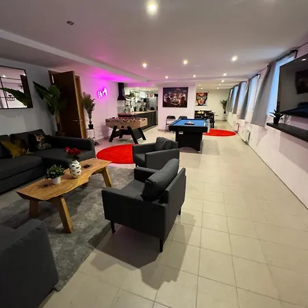 Center - Belle 180m2 - Amis - Famille - Anniversaire * 리가