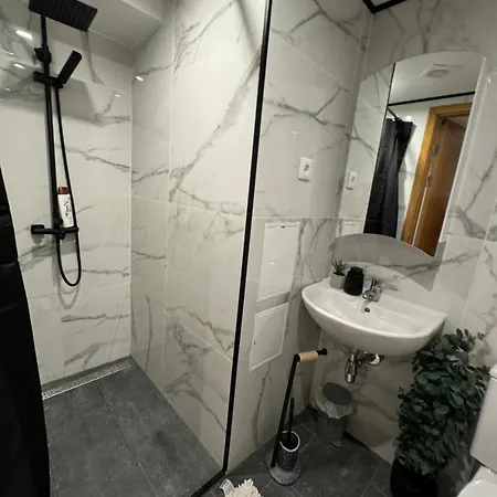 Center - Belle 180m2 - Amis - Famille - Anniversaire Ρίγα